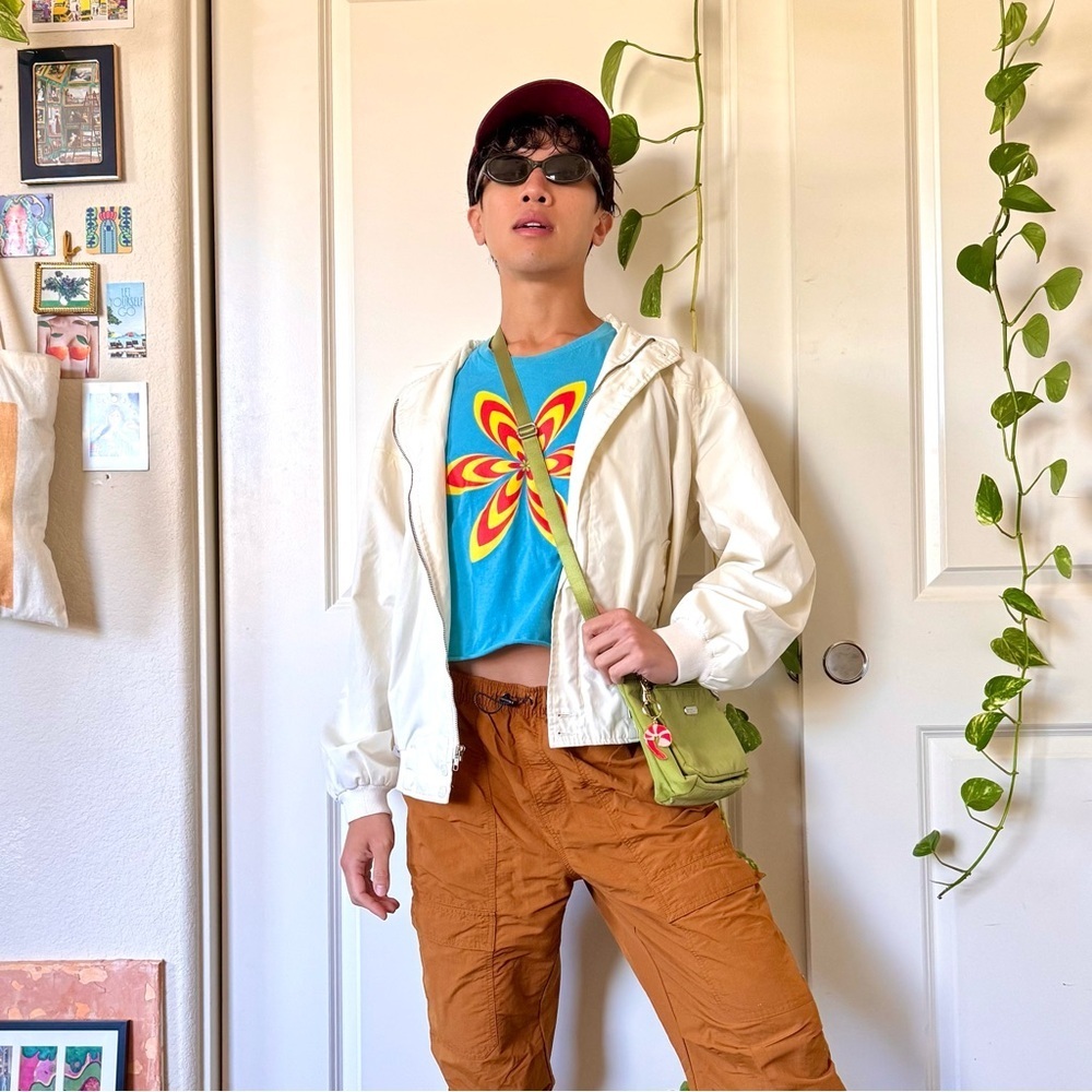 Vintage 90’s Mervyn’s California Cream Bomber Jacket - Picture 2 of 8
